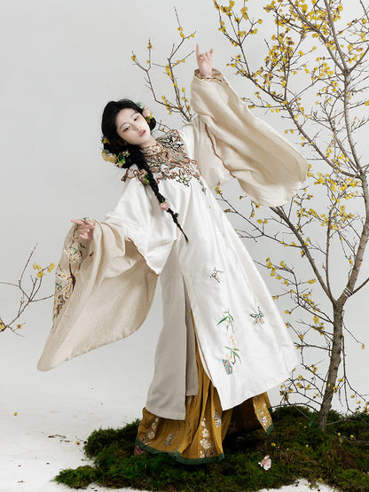 Jiu Cha 旧茶 Aged Tea Fairy Ming Dynasty Custom Yunjian Cloud Collar Long Top & Mamian Skirt Set