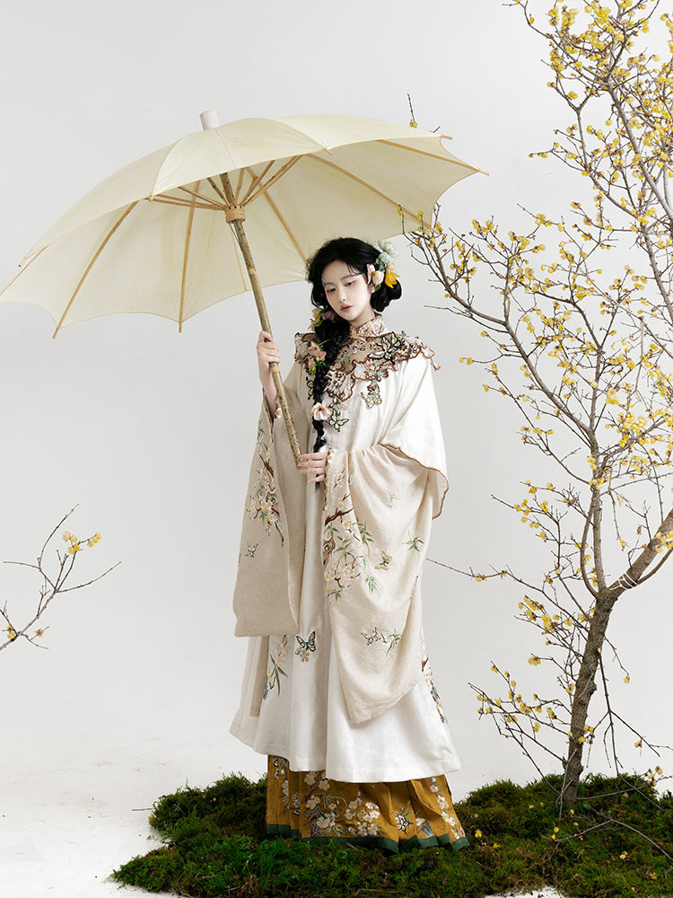 Jiu Cha 旧茶 Aged Tea Fairy Ming Dynasty Custom Yunjian Cloud Collar Long Top & Mamian Skirt Set