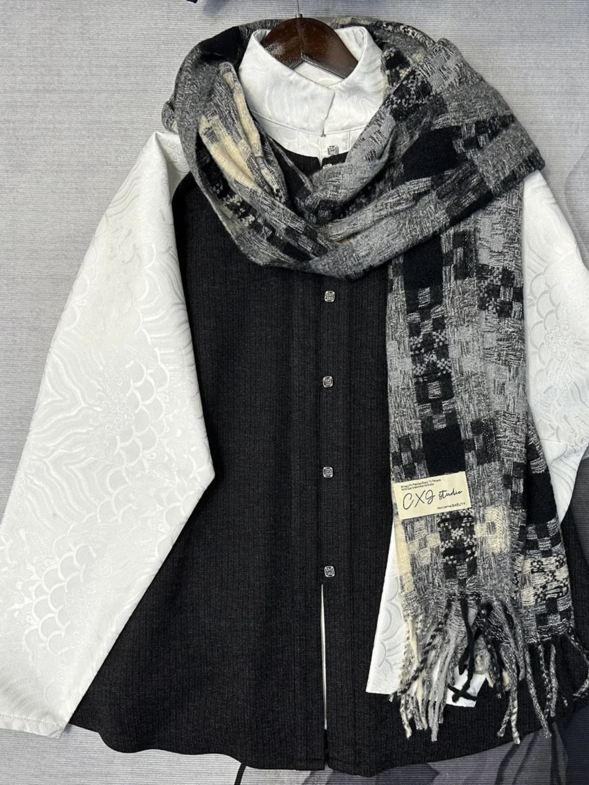 Long Lin 龙鳞 Dragon Scales Ming Dynasty Men's & Unisex Liling Duijin Ao Standing Collar Winter Top