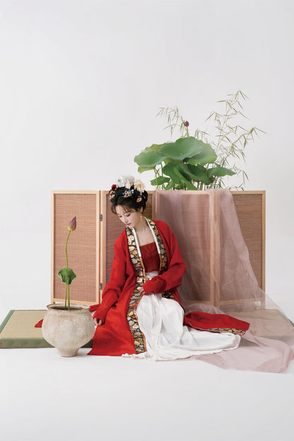 Serenade of Peaceful Joy 清平乐 Northern Song Dynasty Brocade Trim Changshan Top Bijia Vest & Baidiequn Skirt Set